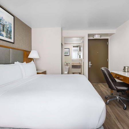 Doubletree By Hilton Hotel New York City - Chelsea Экстерьер фото